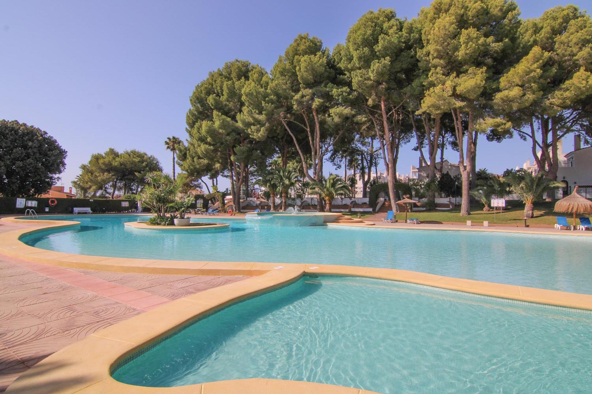 Bungalow Con Piscina - Calpepark Esterno foto